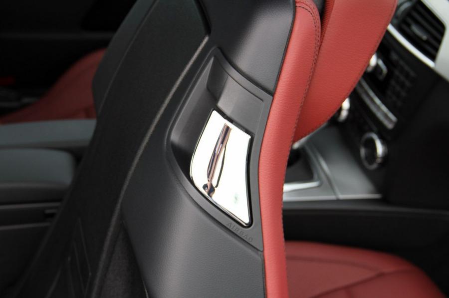  Mercedes-Benz C-Class Coupe 2012 года  (фото 11 из 99)